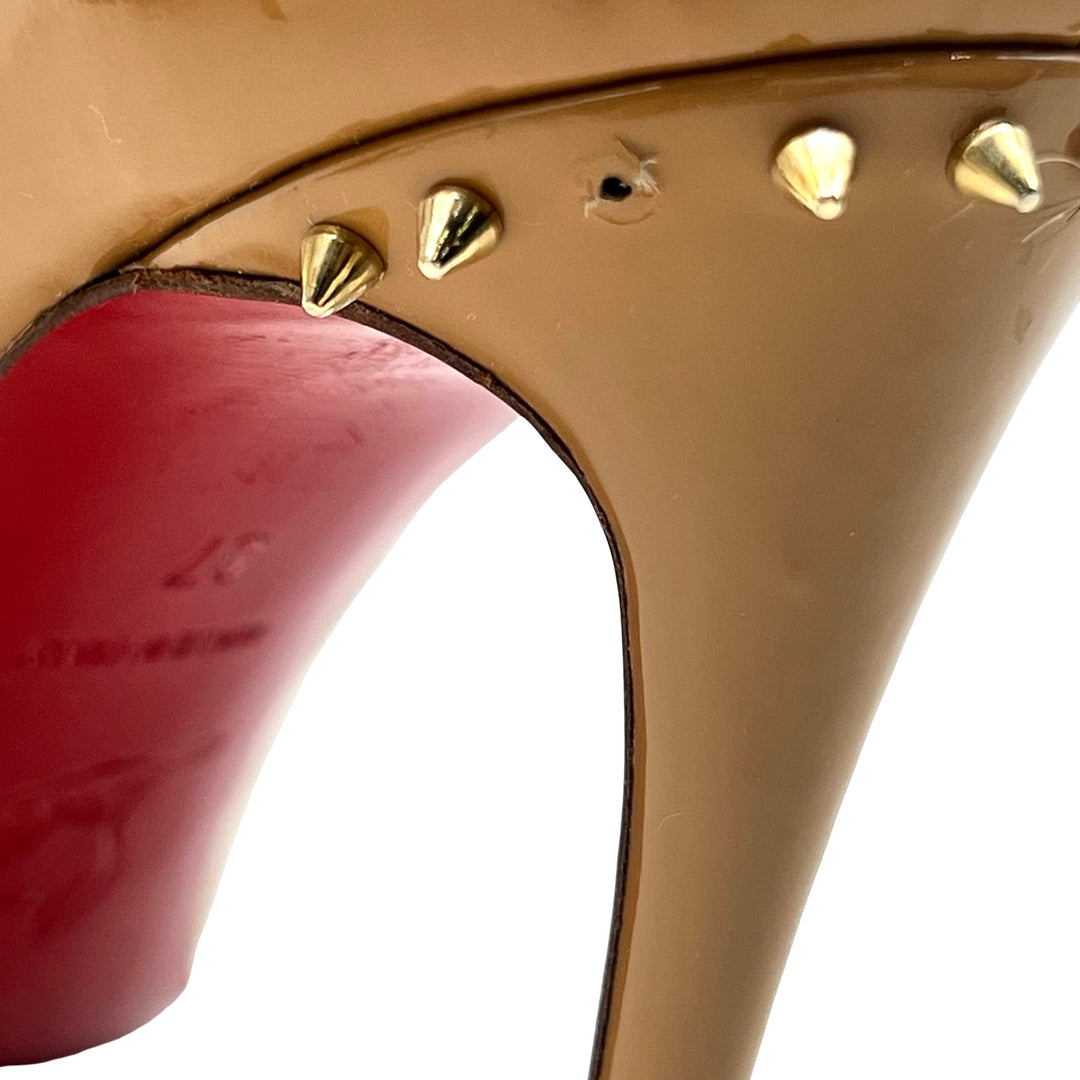 Pumps Christian Louboutin Anjalina T.37