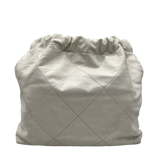 Bolsa Chanel 22 Pequeña