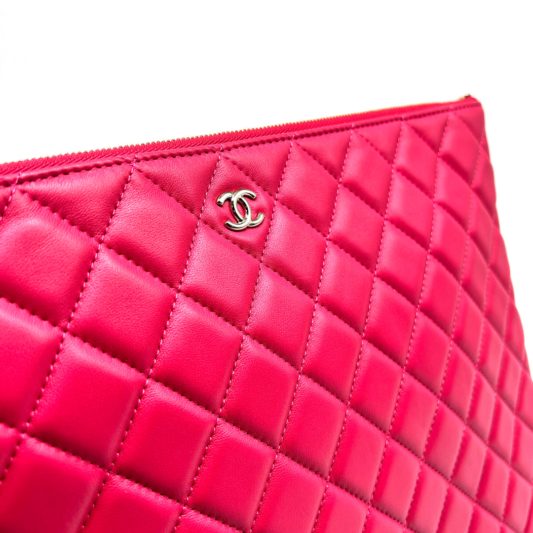 Pouch Chanel