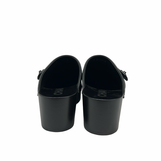 Zuecos Chanel T.37