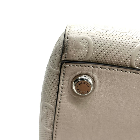 Bolsa Gucci GG Embossed Tote