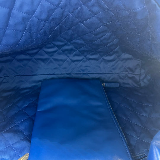 Bolsa Chanel 22 Mediana