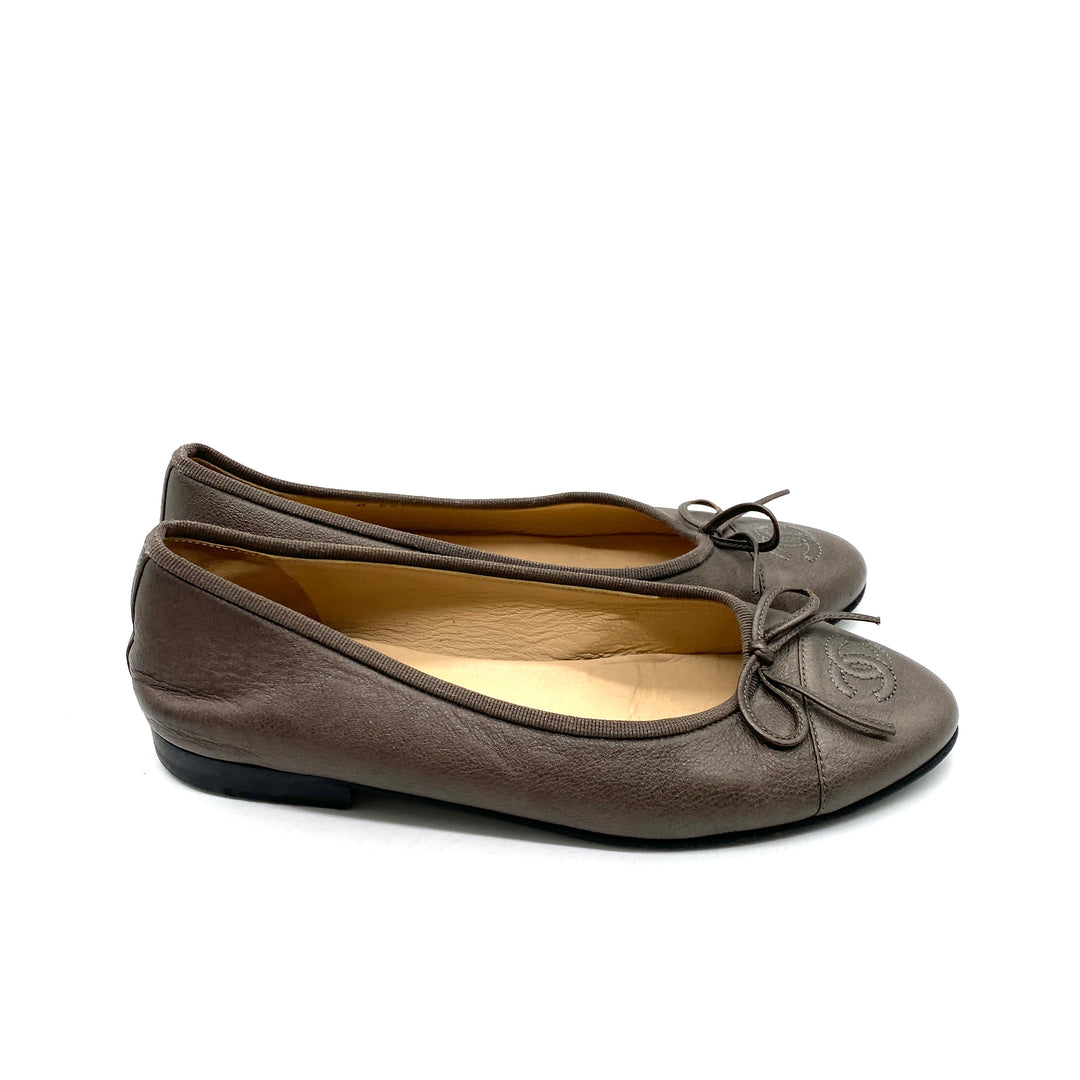 Flats Chanel T.36