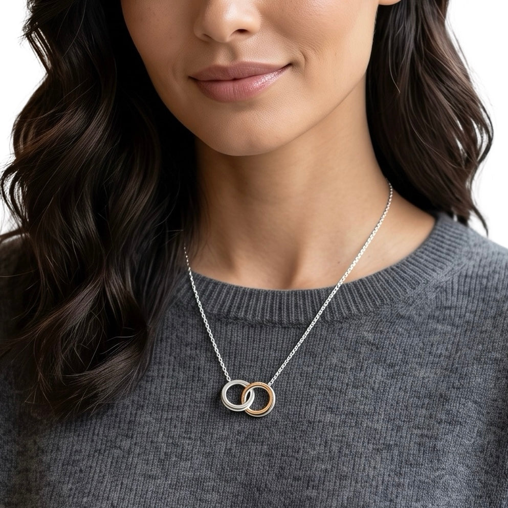 Collar Tiffany & co 1837 Interlocking