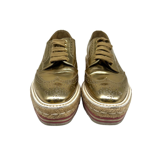 Zapatos Prada T.37.5