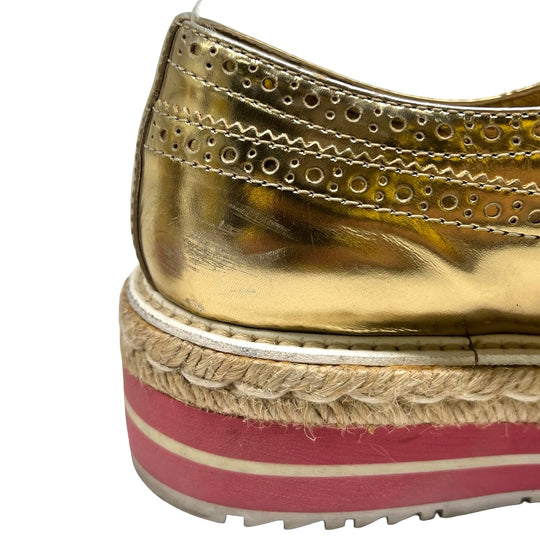 Zapatos Prada T.37.5