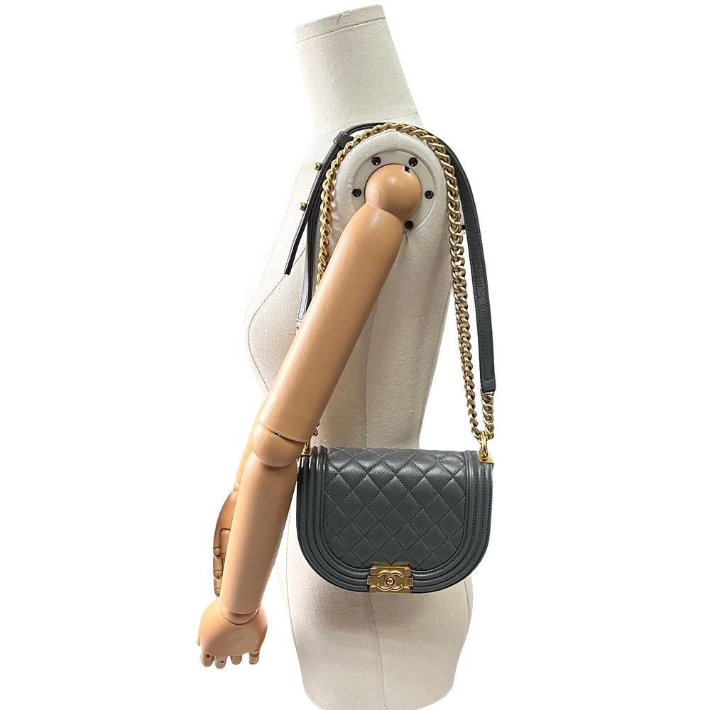 Bolsa Chanel Boy Messenger