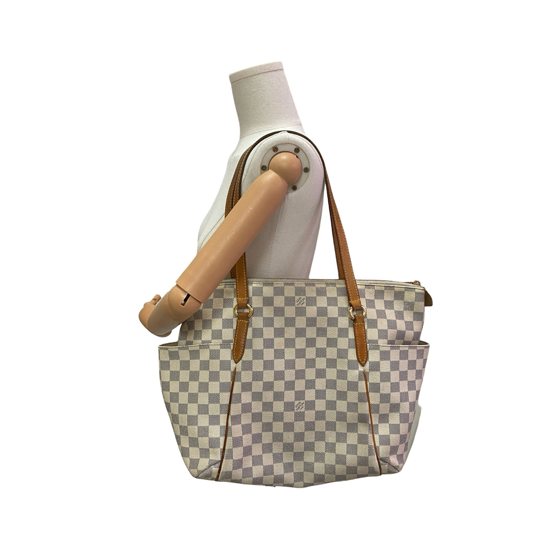 Bolsa Louis Vuitton Totally