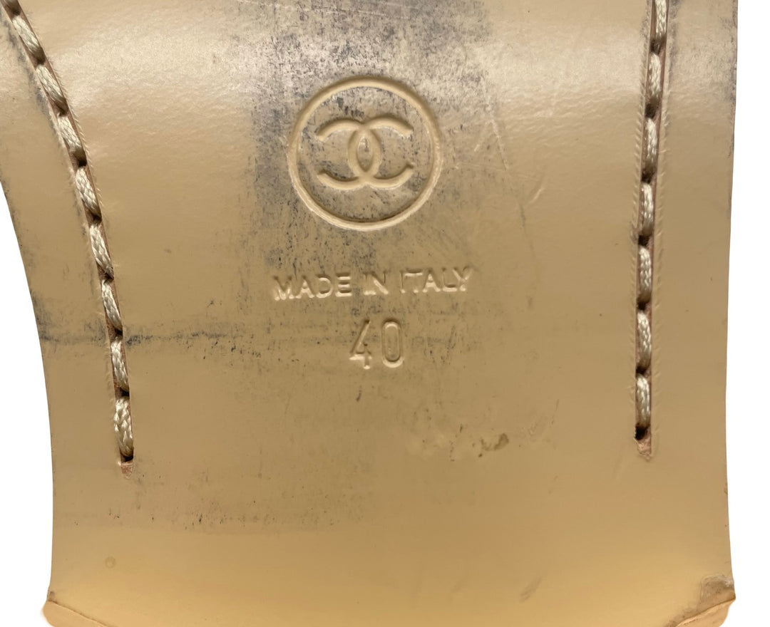 Loafers Chanel T.40