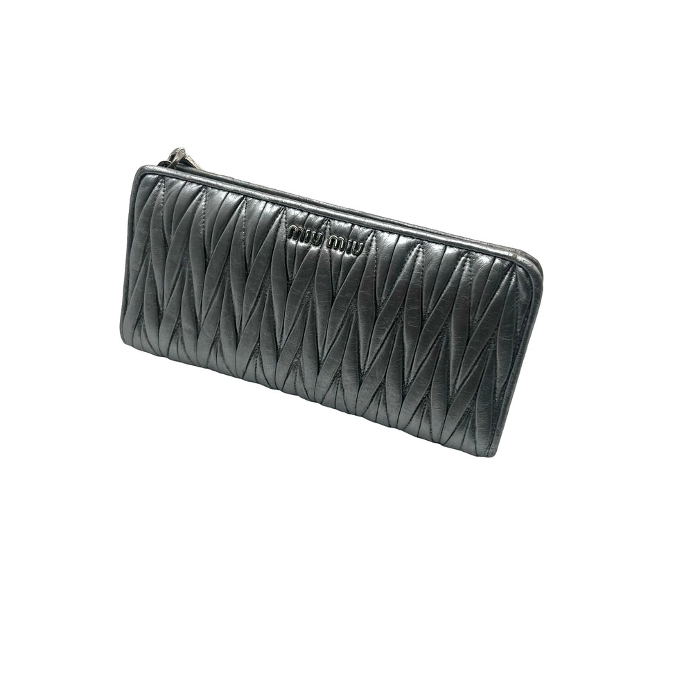 Cartera Miu Miu