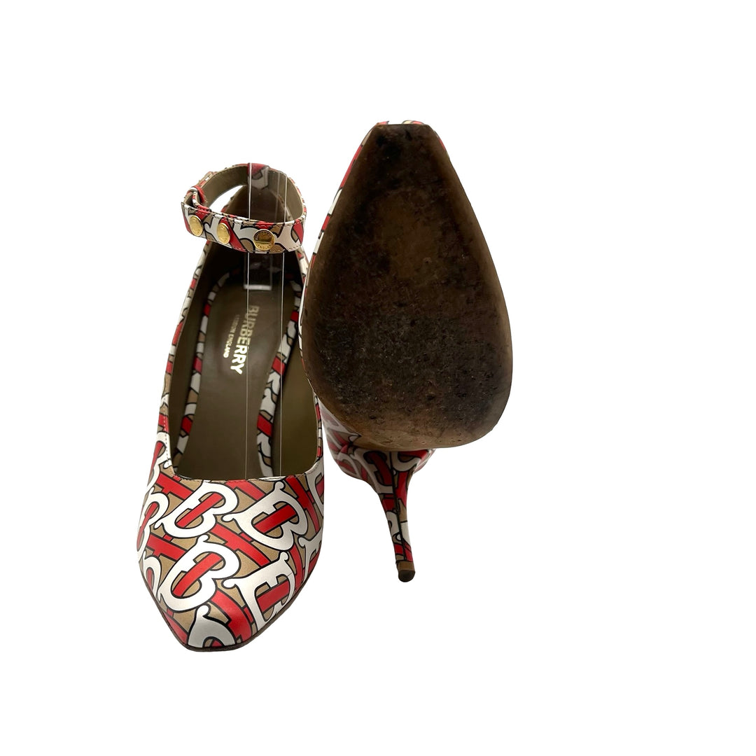 Pumps Burberry T.38