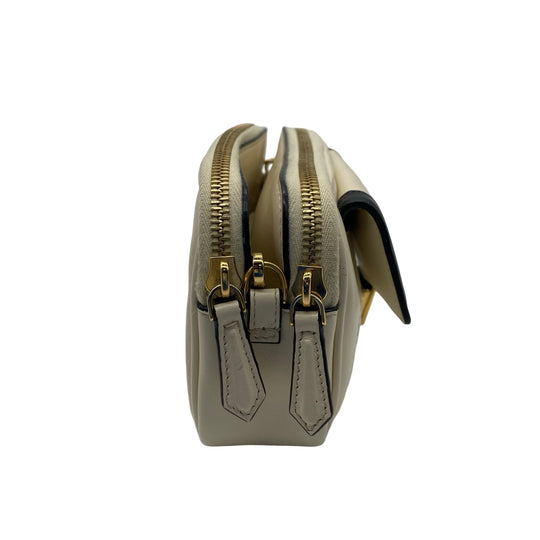Bolsa Fendi Easy 2 Baguette Mini