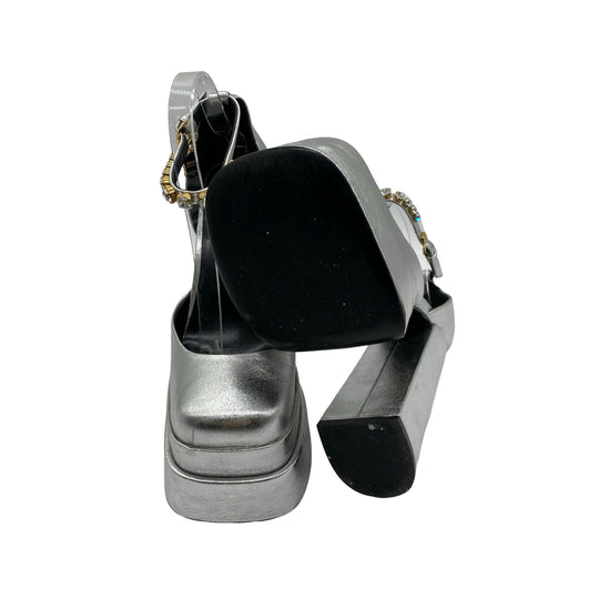 Pumps Versace Aevitas T.40